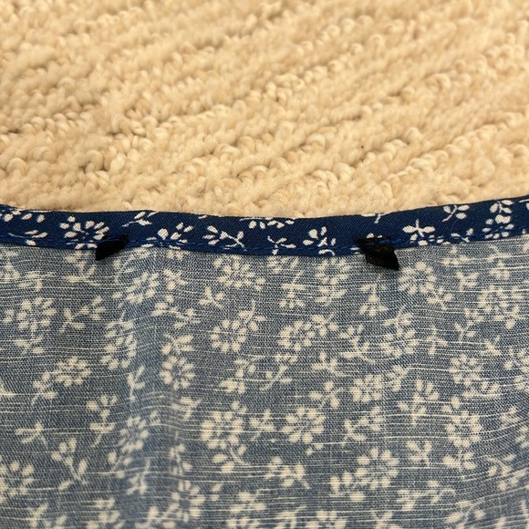 Jess Crum x Hazel & Olive Blue Ditsy Floral V Neck Flutter Sleeve Mini Dress New - Picture 6 of 9